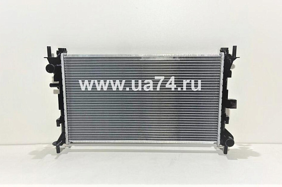 Радиатор пластинчатый Ford Focus I 1998-2005 (1,4L-1,8L) (JustDrive)